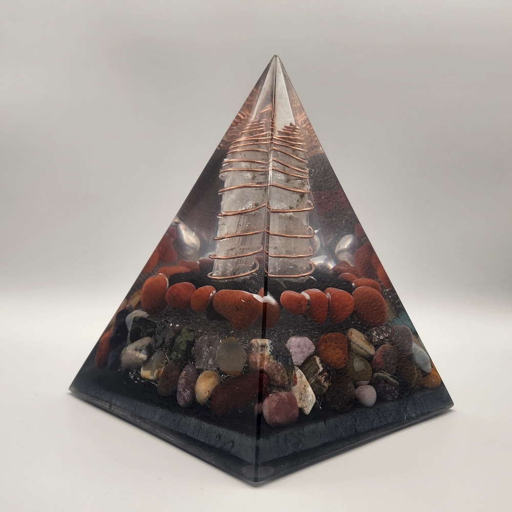 Sanctura EMF Guardian and Energy Transmuter" Orgonite Pyramid